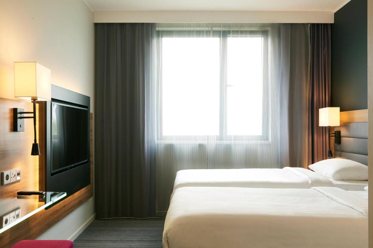 Hotel Moxy Paris Charles De Gaulle Airport Roissy-en-France