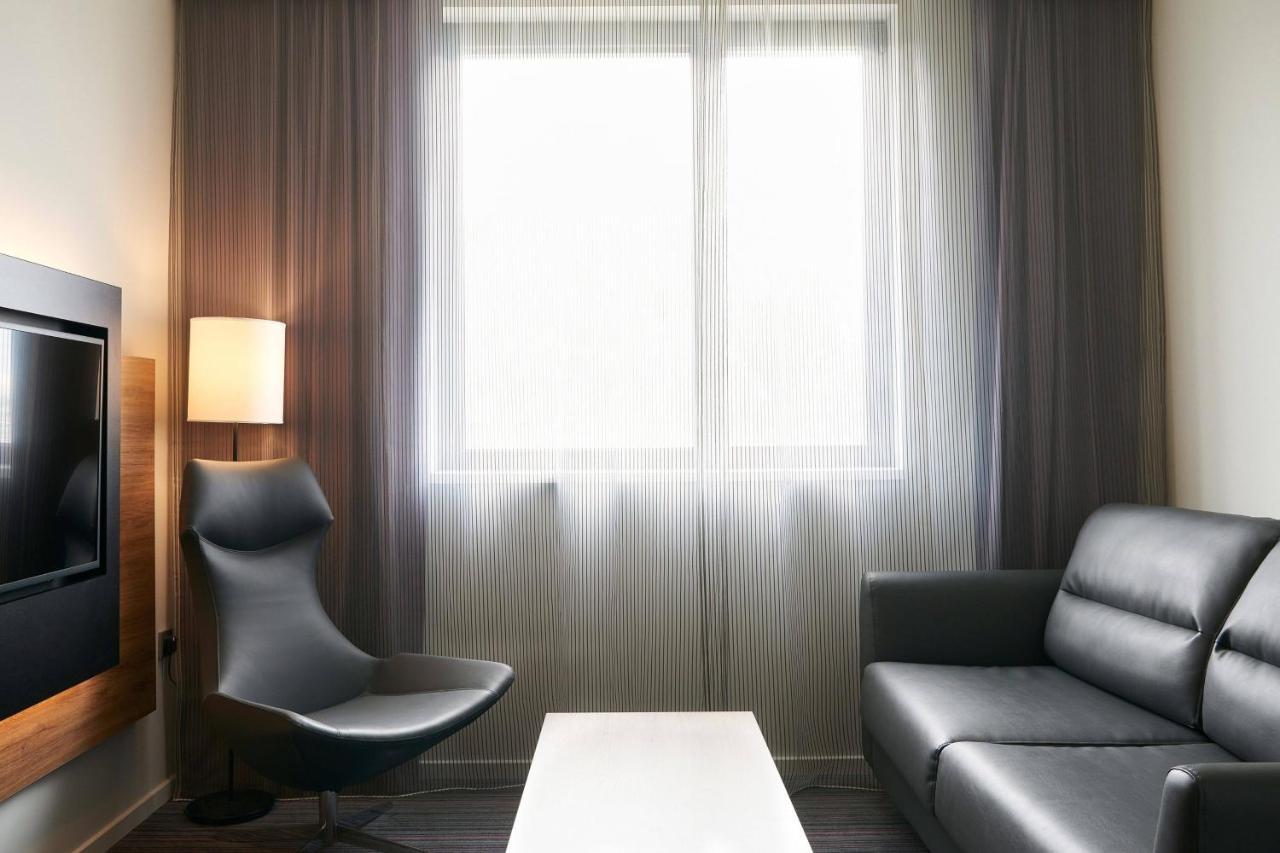 Hotel Moxy Paris Charles De Gaulle Airport Roissy-en-France