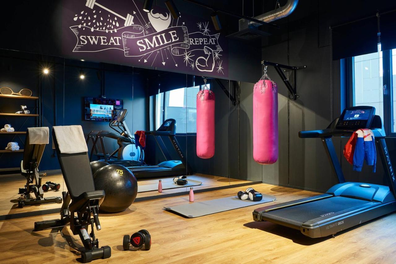 Moxy Paris Charles De Gaulle Airport Hotel